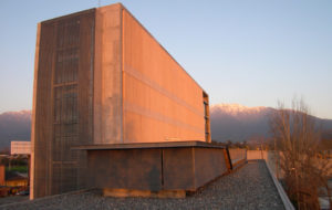 https://hilamdsr.azurewebsites.net/chile/wp-content/uploads/sites/14/1970/01/08-38360-Edificio-Vespucio-Sur-300x190.jpg