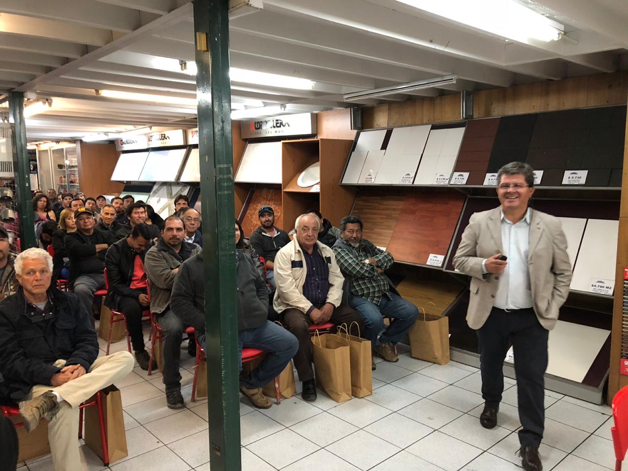 https://hilamdsr.azurewebsites.net/chile/wp-content/uploads/sites/14/2018/10/seminario-ferreteria-okey5.jpeg