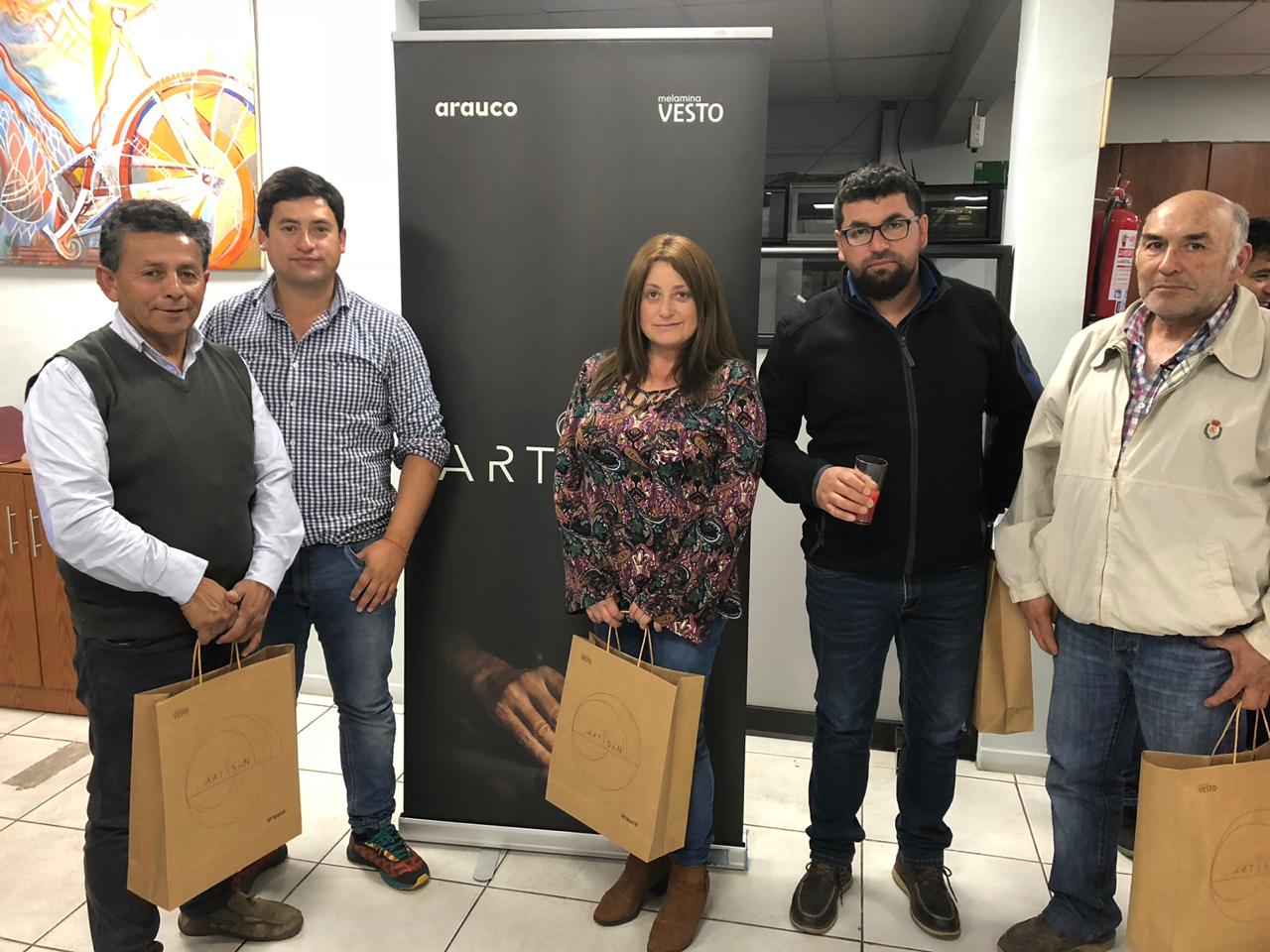 https://hilamdsr.azurewebsites.net/chile/wp-content/uploads/sites/14/2018/11/Ferretería-Madrid3.jpeg